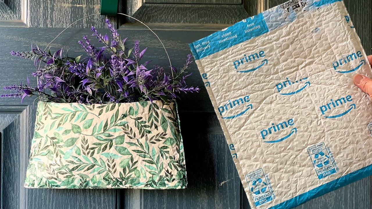 DIY Flower Pocket out of Bubble Mailer, Turn all waste into treasure