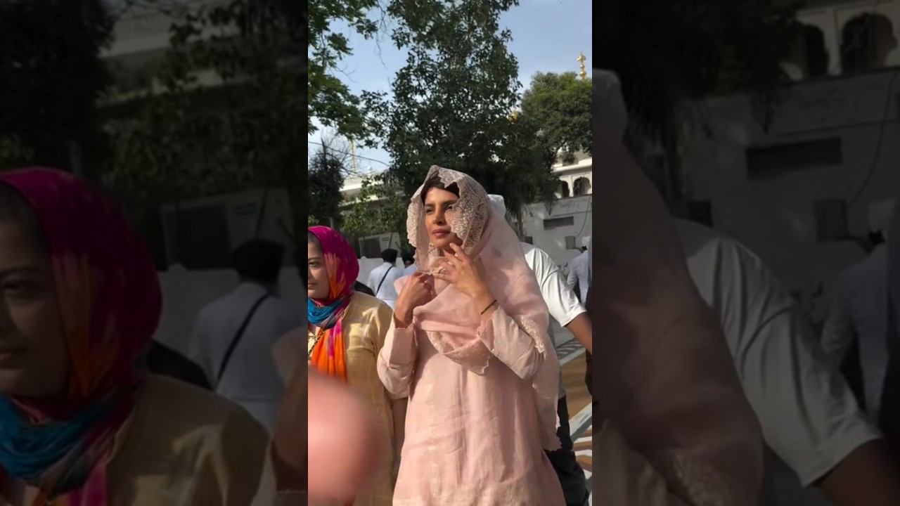 Priyanka Chopra at Sri Darbar Sahib (Golden Temple) Amritsar, Punjab 🙏🏼