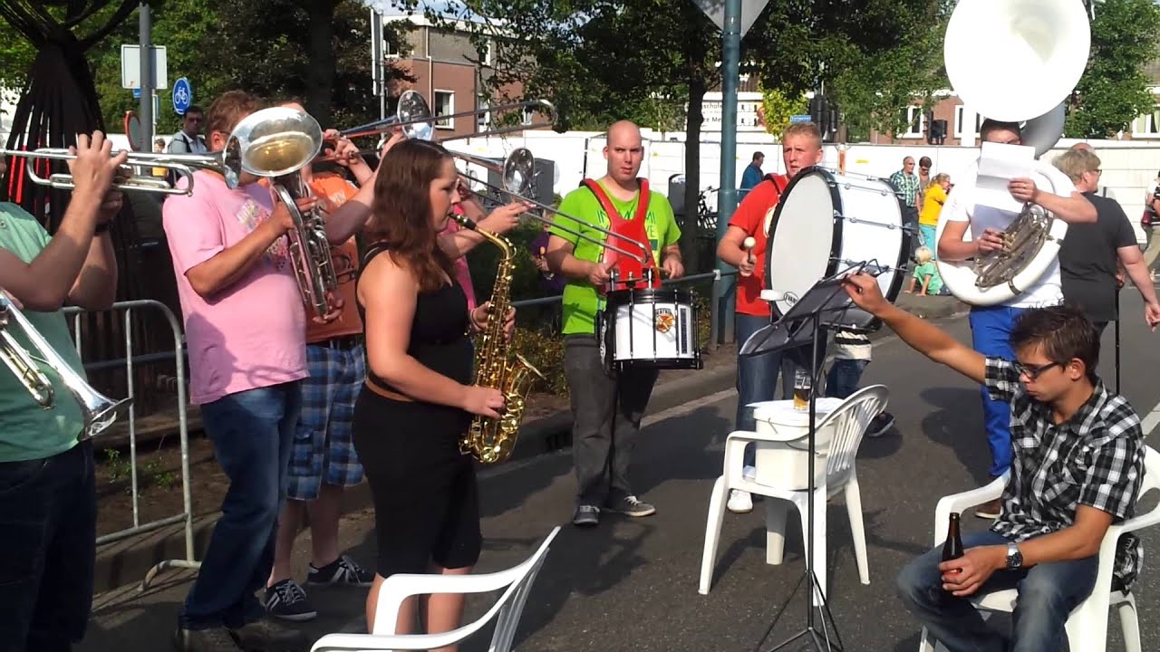Thrift Shop Drumfanfare Beatrix Combo
