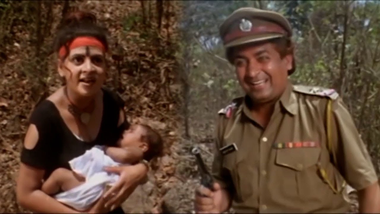 ऐसा नज़ारा तुझे तेरी अमा की गोद में नहीं मिला था क्या | Munni Bai Movie Best Scenes | Eagle Movies |