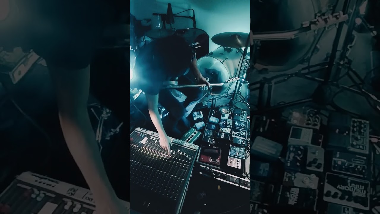 guitar and drums live looping #3 / @EHX 1440 + Line 6 DL4 mk1