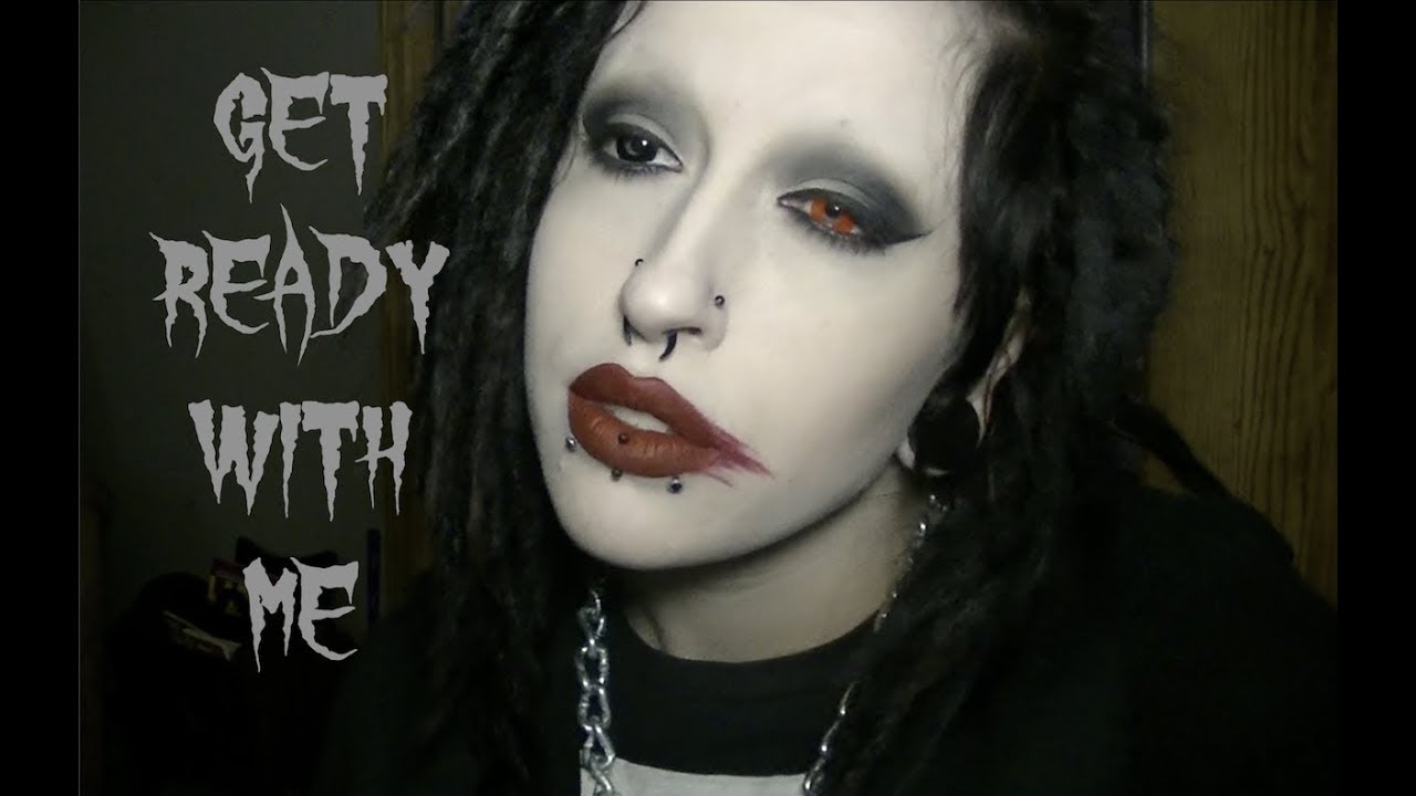 Spooky/Goth Get Ready With Me