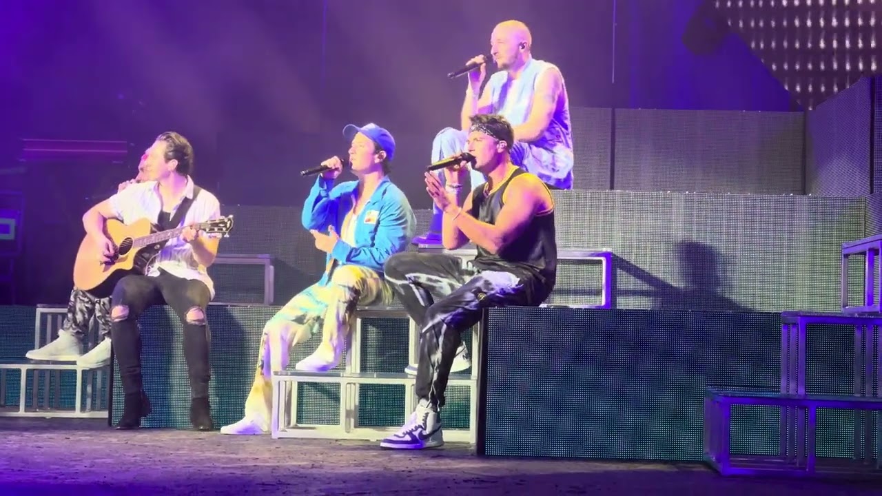 Big Time Rush - Ask You Tonight (Live)