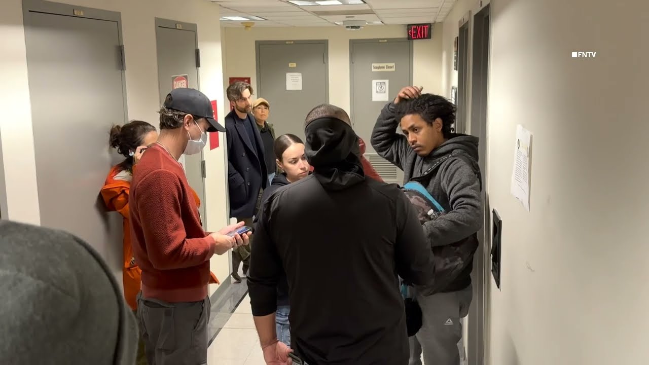 Federal Agents Detain Man Outside Immigration Court at 26 Federal Plaza