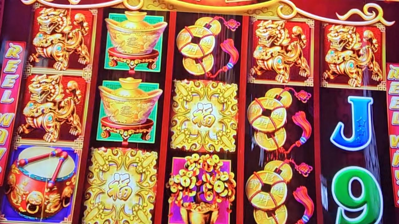 Dancing Drums Slots machine. This machine is tight and stingy 😒! 