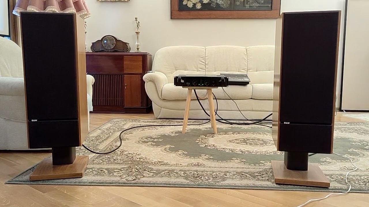 Bowers & Wilkins B&W DM2 MK2 (video2)