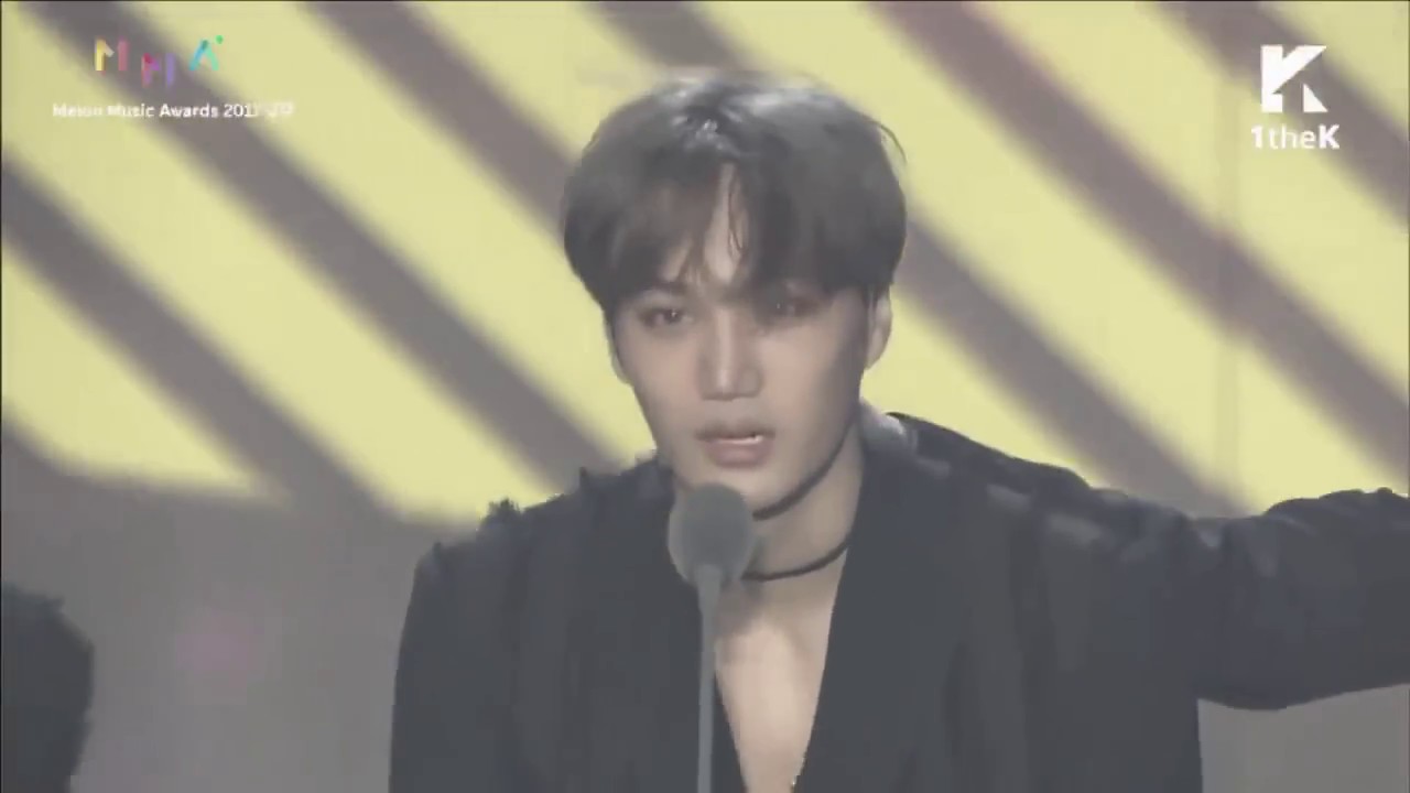EXO  (엑소) - TRY NOT TO CRY (HUMAN) 2018