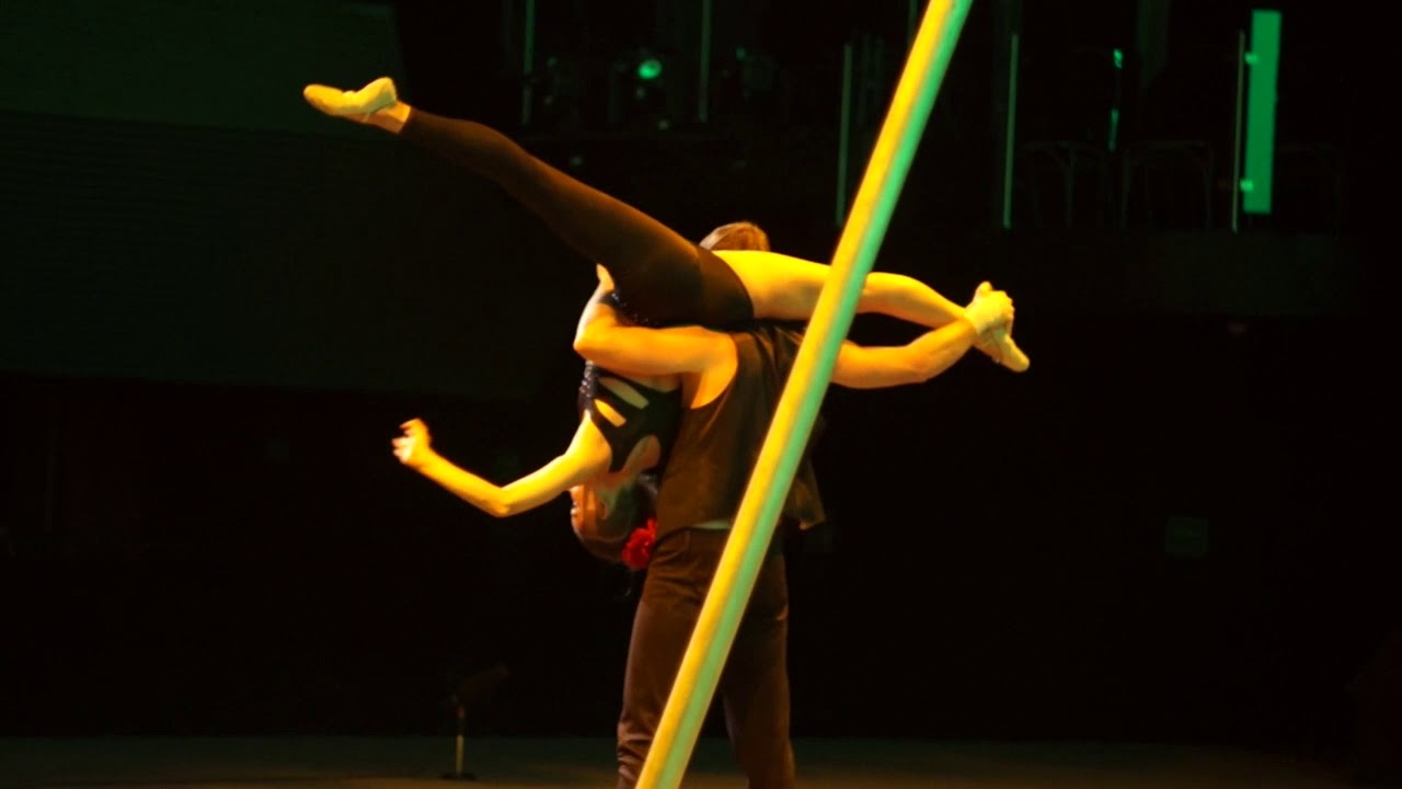 DUO M&M / HAND TO HAND / ACROBATIC DUO