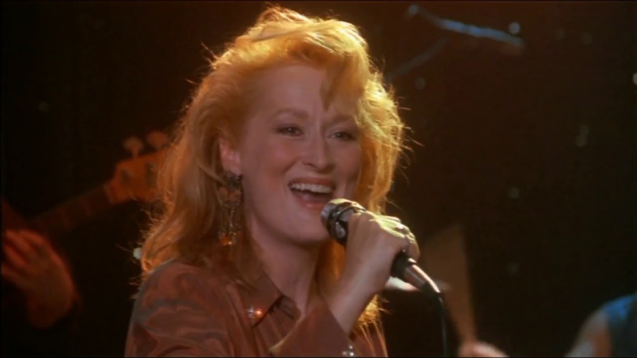 Postcards from the Edge  - Meryl Streep Singing &ldquo;I&rsquo;m Checkin&rsquo; Out&rdquo;