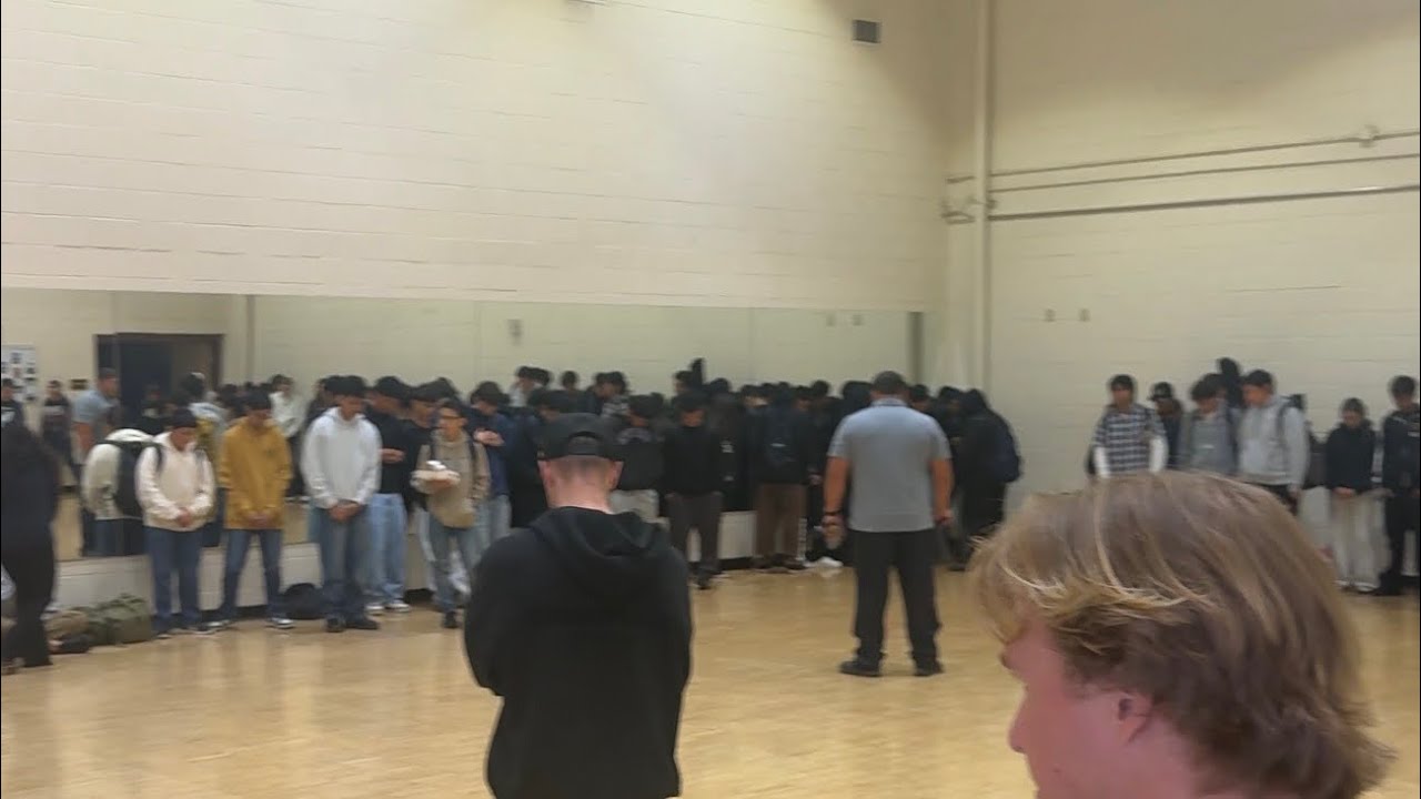 Preaching the gospel at a school in California! | LIVE 🛑