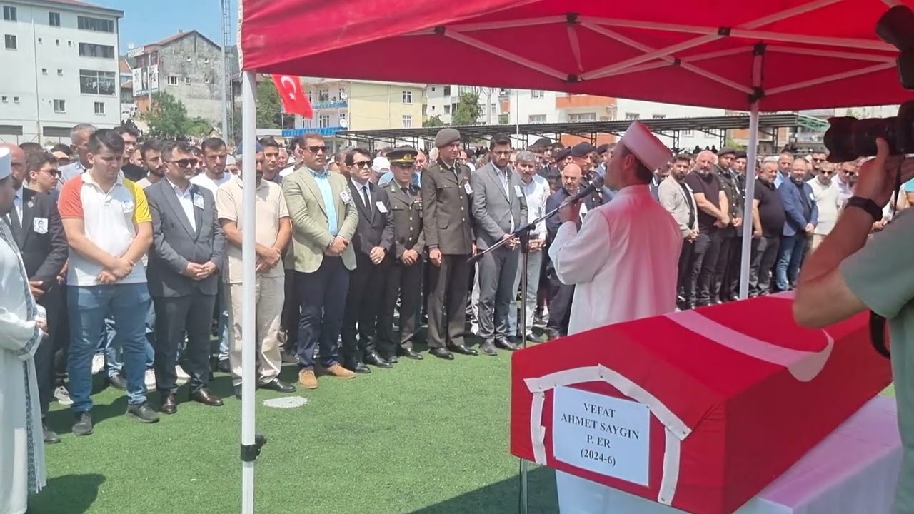 Yığılcalı Askerin cenazesi düzenlenen askeri törenle defnedildi
