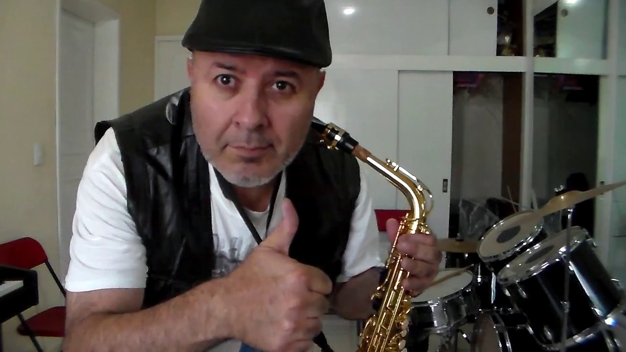 Cómo Tocar Notas Sostenidas en el Saxofón Alto, Técnica Robin