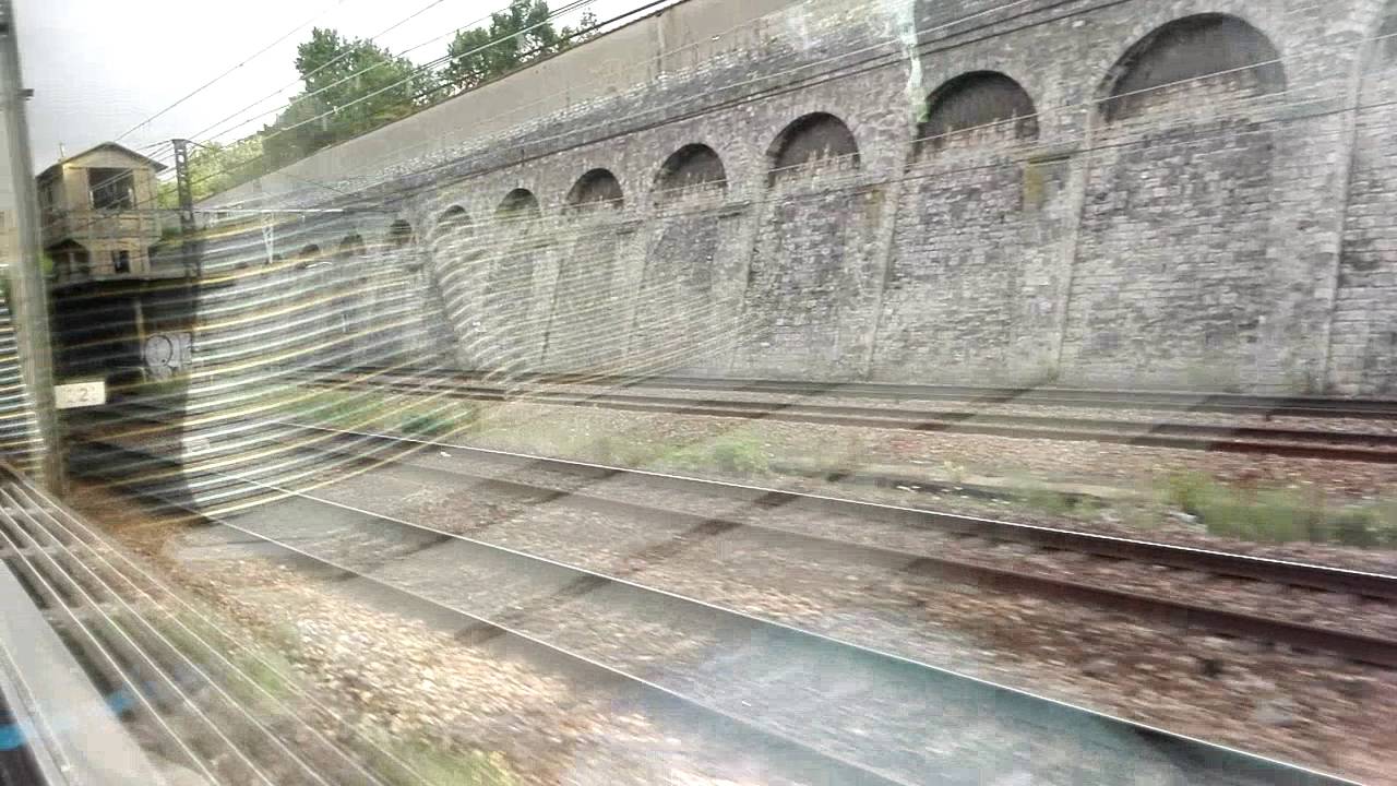 TGV DUPLEX ARRIVE EN GARE PARIS GARE DE LYON