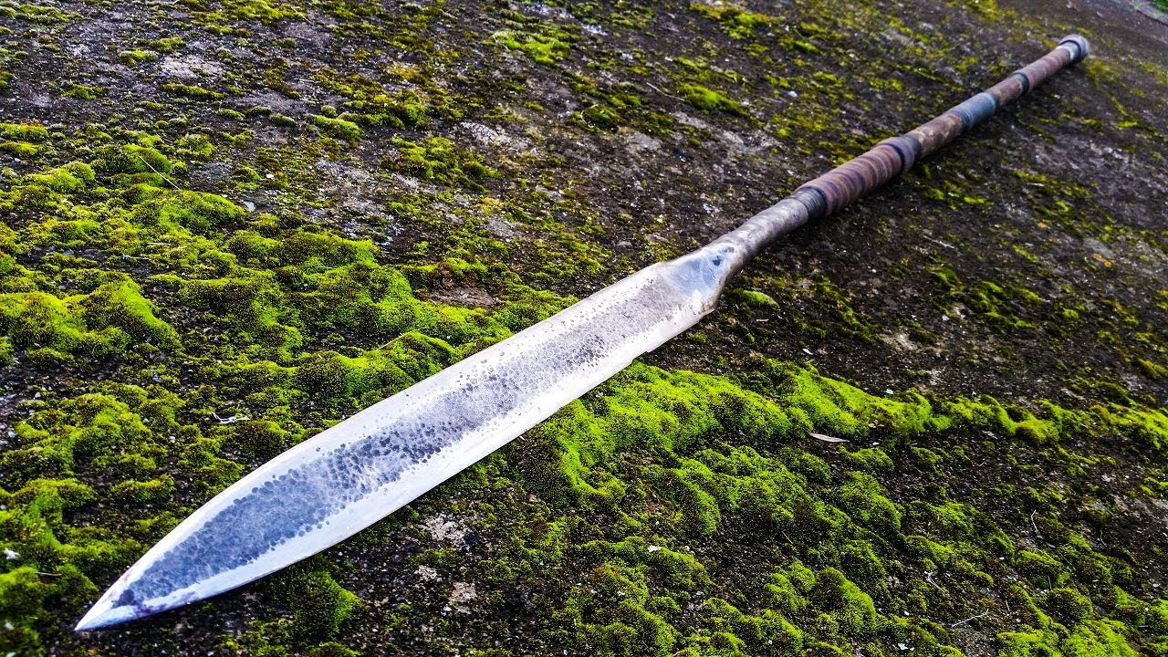 Forging a Massive Spear From a Leaf Spring. Plus, Reinforcing Cheap Spear Handles with PVC