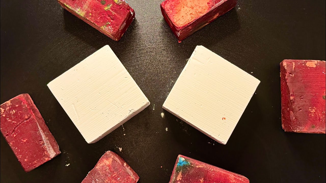 Gym Chalk ASMR : Dyed Red & White ♥️🤍🫶🏽