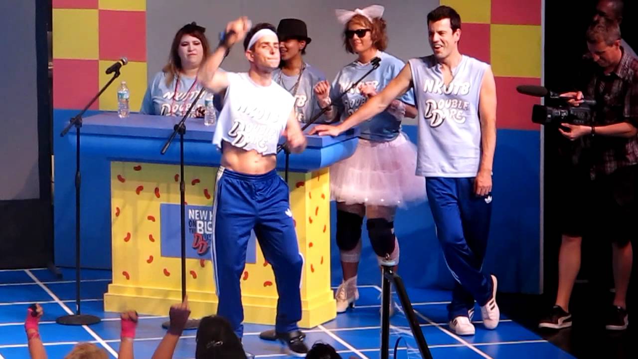 Joey McIntyre & Jordan Knight Get Physical