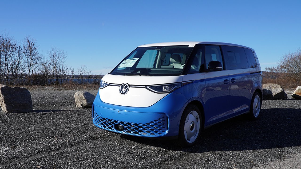 1ST EDITION 2025 Volkswagen ID. Buzz Cabana Blue & Candy White | Video Tour with Jonathan
