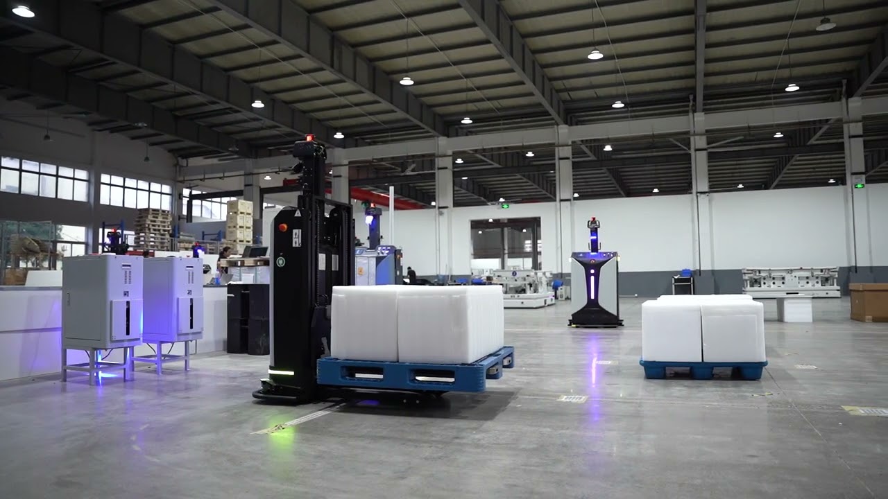 AGV無人搬運車&AMR自主移動機器人 無人推高機/叉車 智能搬運