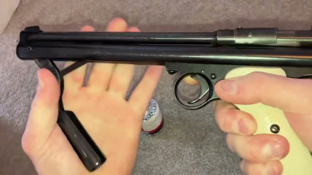 Shooting the Crosman 130 .22 Pneumatic Air Pistol.