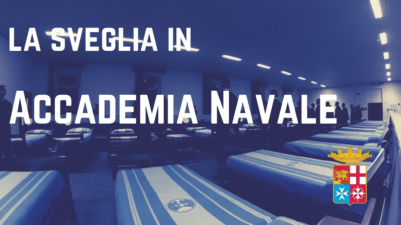 Sveglia mattinale per gli allievi dell'Accademia Navale