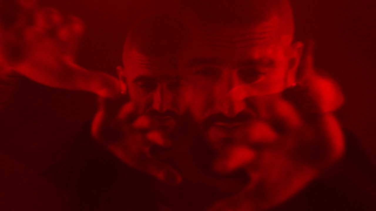 Michal Kwiatkowski- JE M'ACCROCHE (Official Video)