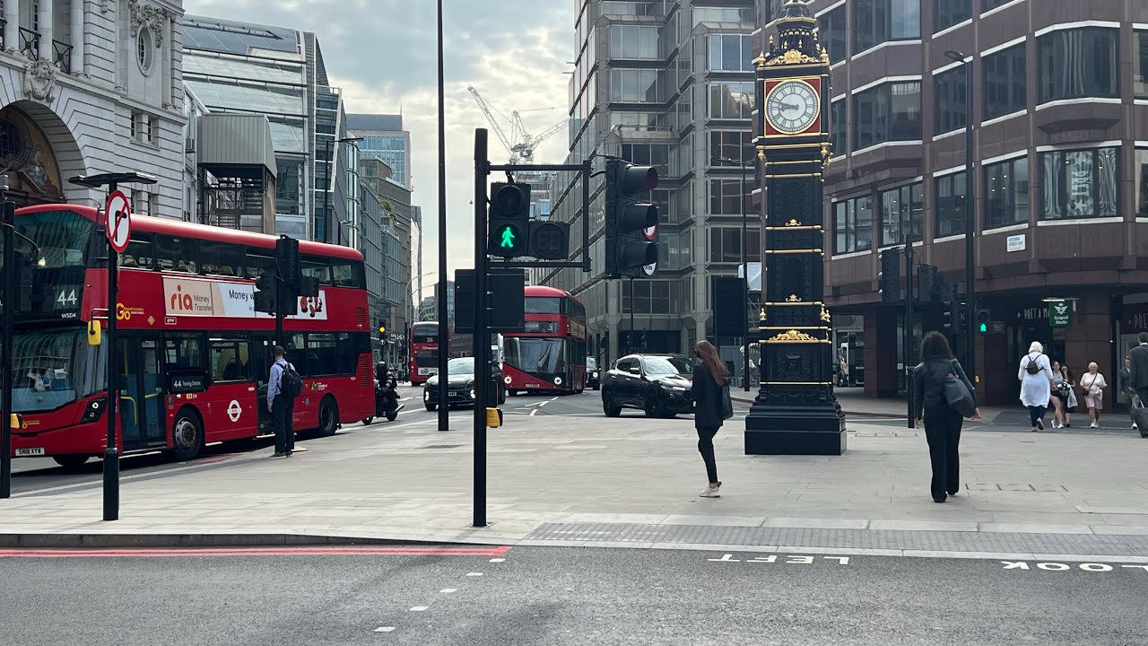Victoria Station London July 2025
