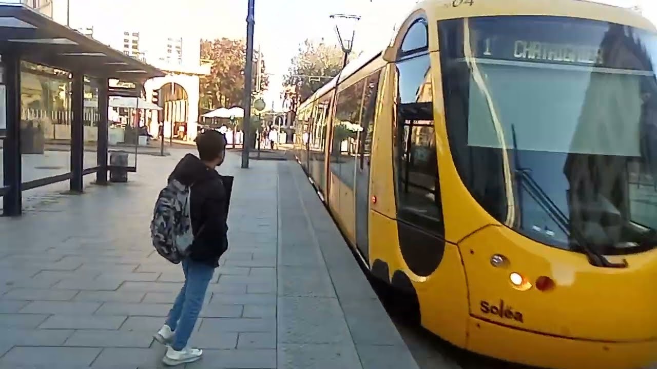 Mulhouse TRAM SOLEA LIGNE 1 RÉPUBLIQUE DIRECTION CHÂTAIGNIER VENDREDI 18 AVRIL 2025