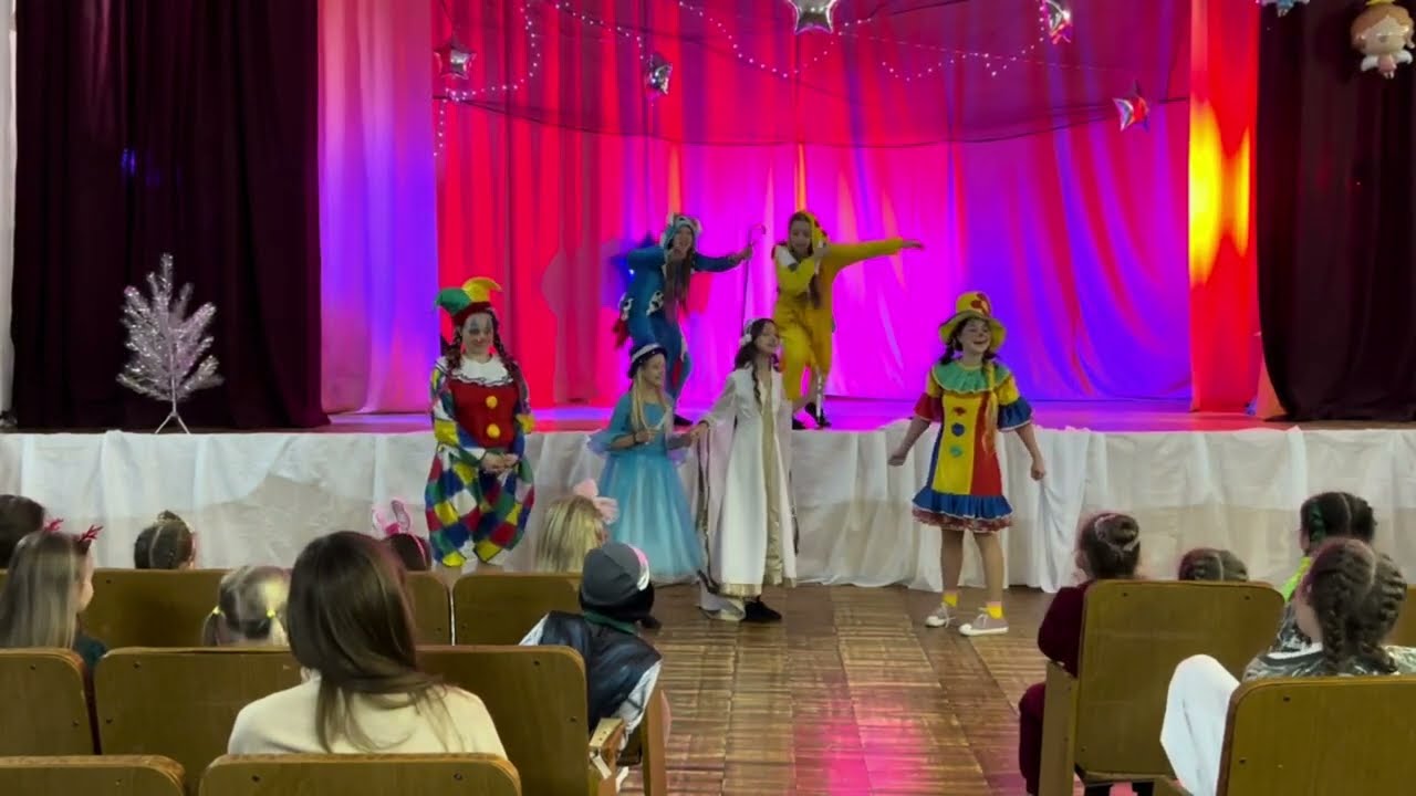 Новорічна вистава 