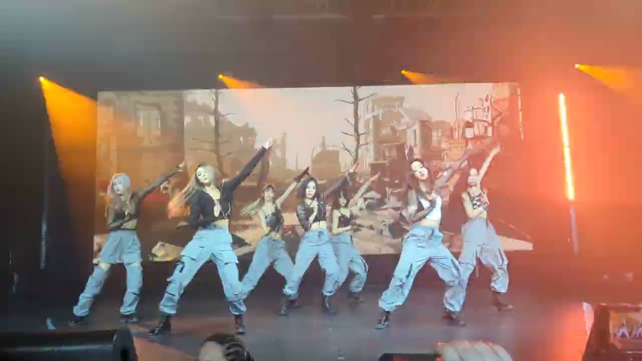 DREAMCATCHER - Maison @ Palladium NYC 2022 [1080p60fps]