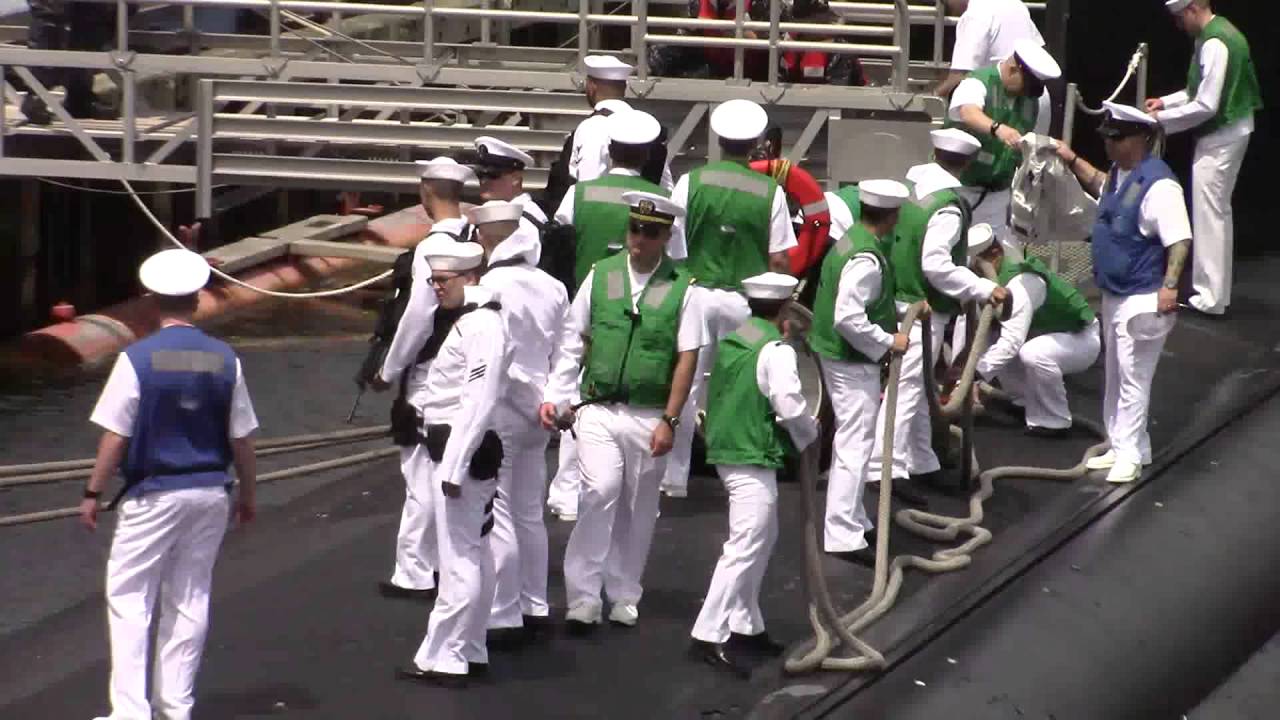 USS Springfield SSN 761  Returning to the Naval Submarine Base in Groton CT.