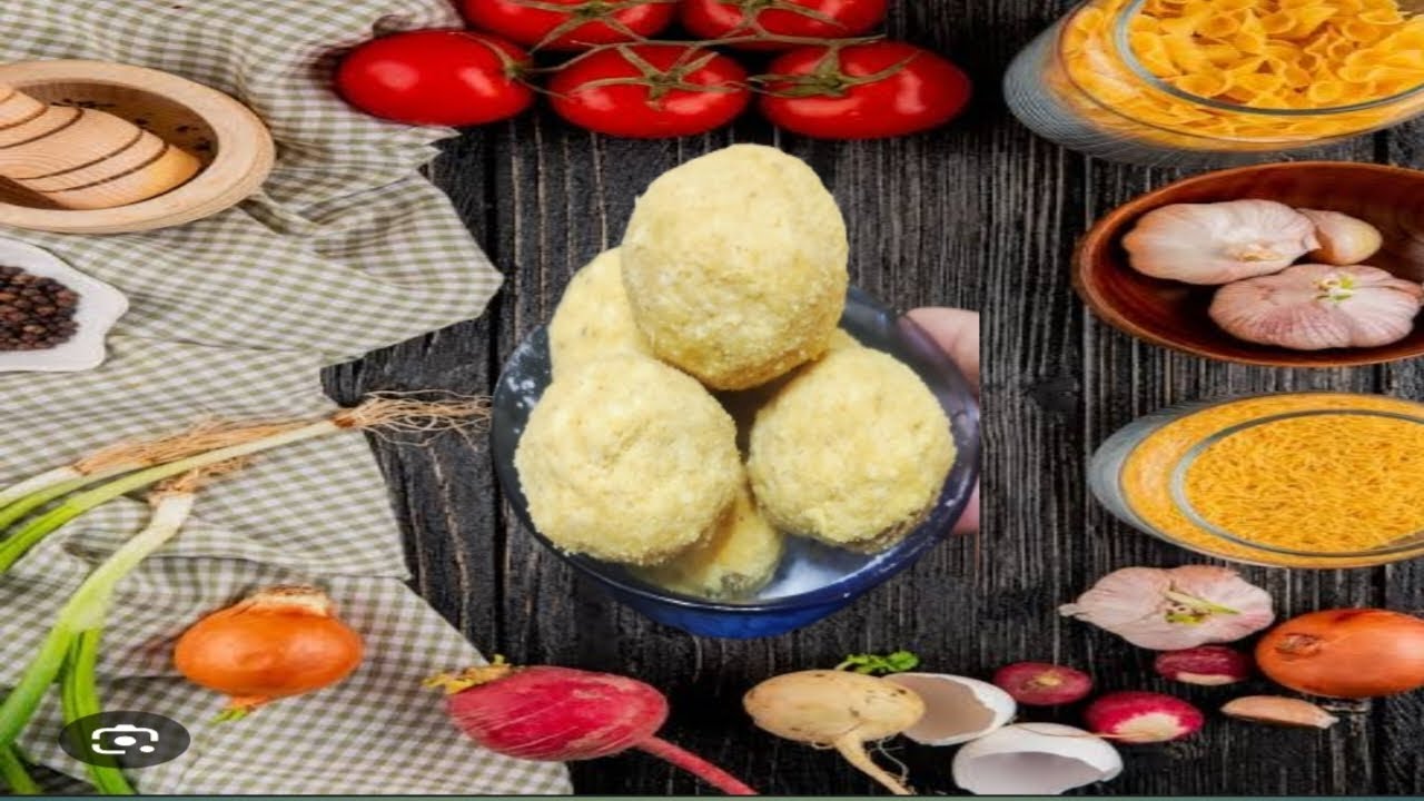 पहली बार बनाई मैंने बेसन के लड्डू। बीच में तो लगा सब गड़बड़ हो गई लेकिन फिर बन गई और बहुतअच्छी बनी।