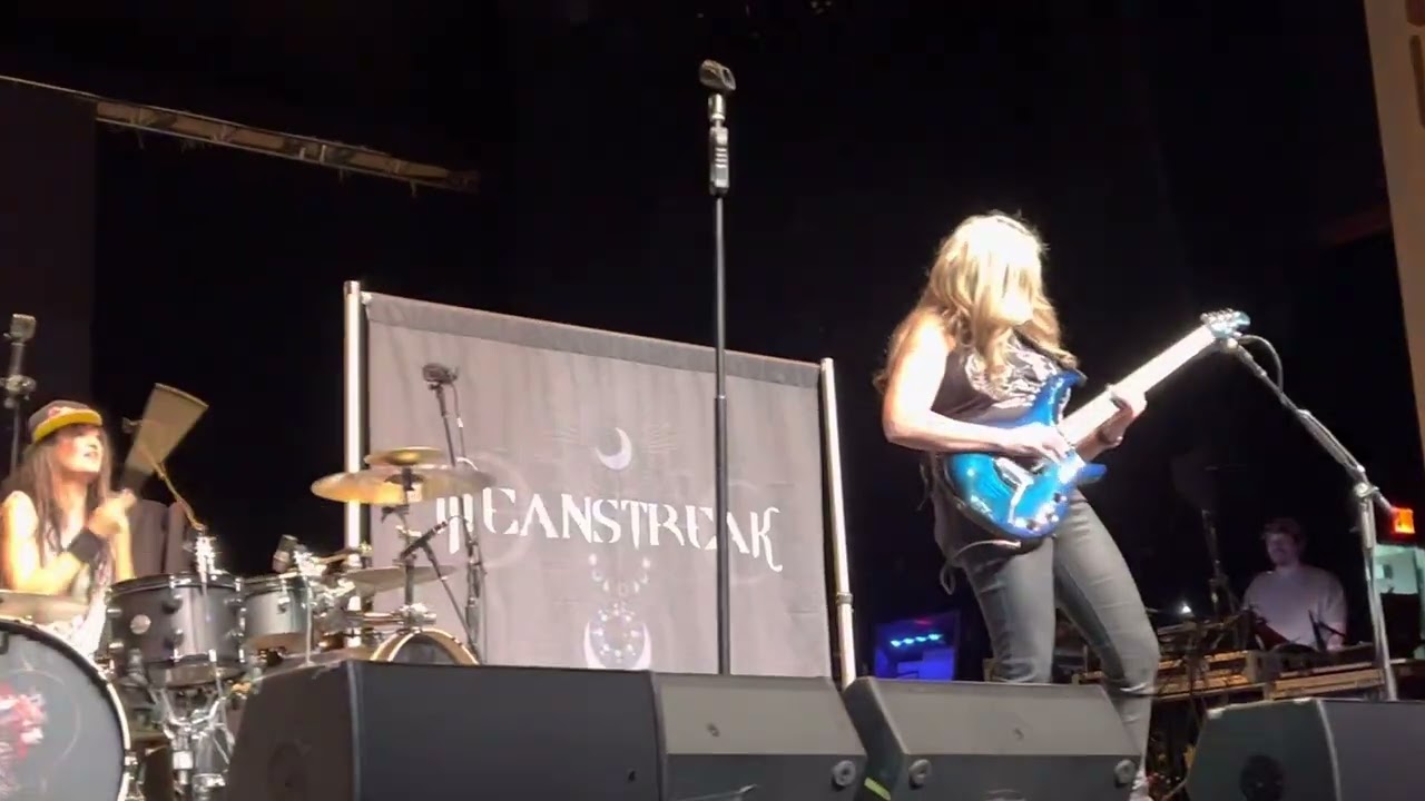 Rena Petrucci solo Meanstreak opening for John Petrucci 11.1.22 Kimo Theater Abq, Nm Marlene Portnoy