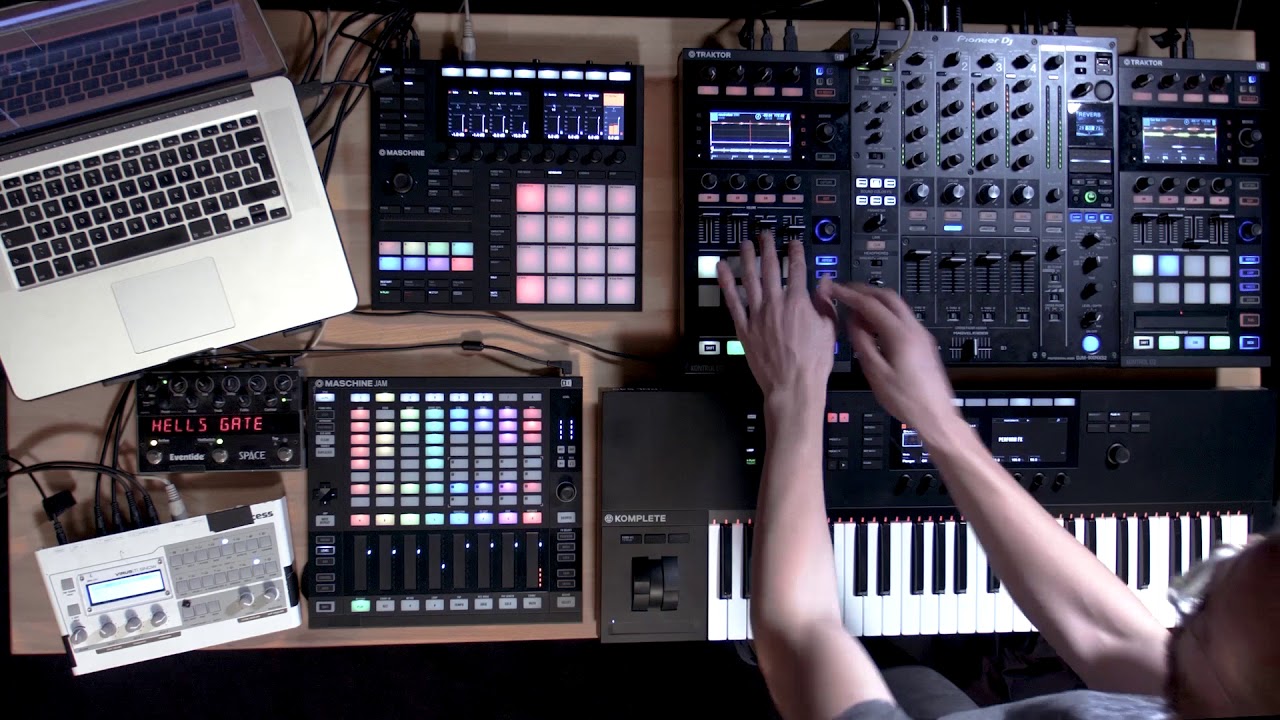 Icicle live using TRAKTOR, MASCHINE, and KOMPLETE KONTROL | Native Instruments