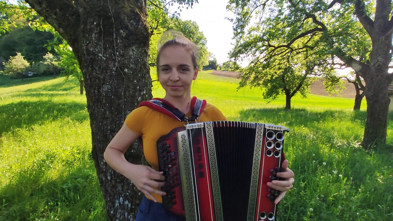 Mamici - Anja Zorjan