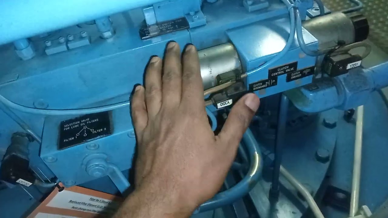 Azimuth thruster explanation (Rolls-Royce aqua master CPP) of 8,000 BHP Tug Boat 