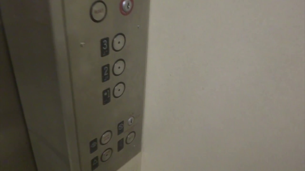 Another Westinghouse Hydraulic Elevator @ Macy's Dadeland Mall in Kendall, FL