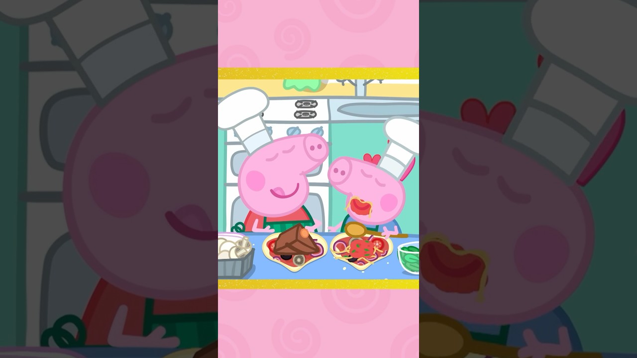 Peppa Makes Valentine's Day Pizzas! ❤️🍕 | Peppa Pig #shorts