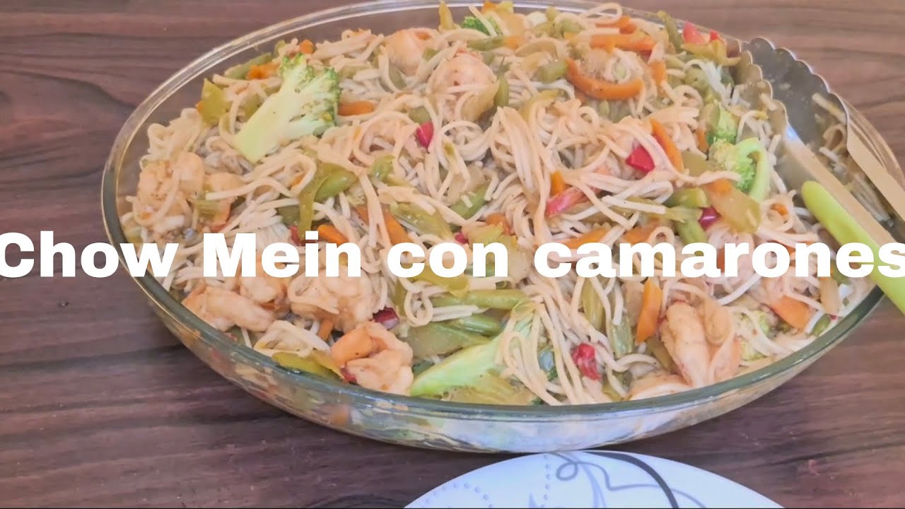 Chow mein con camarones