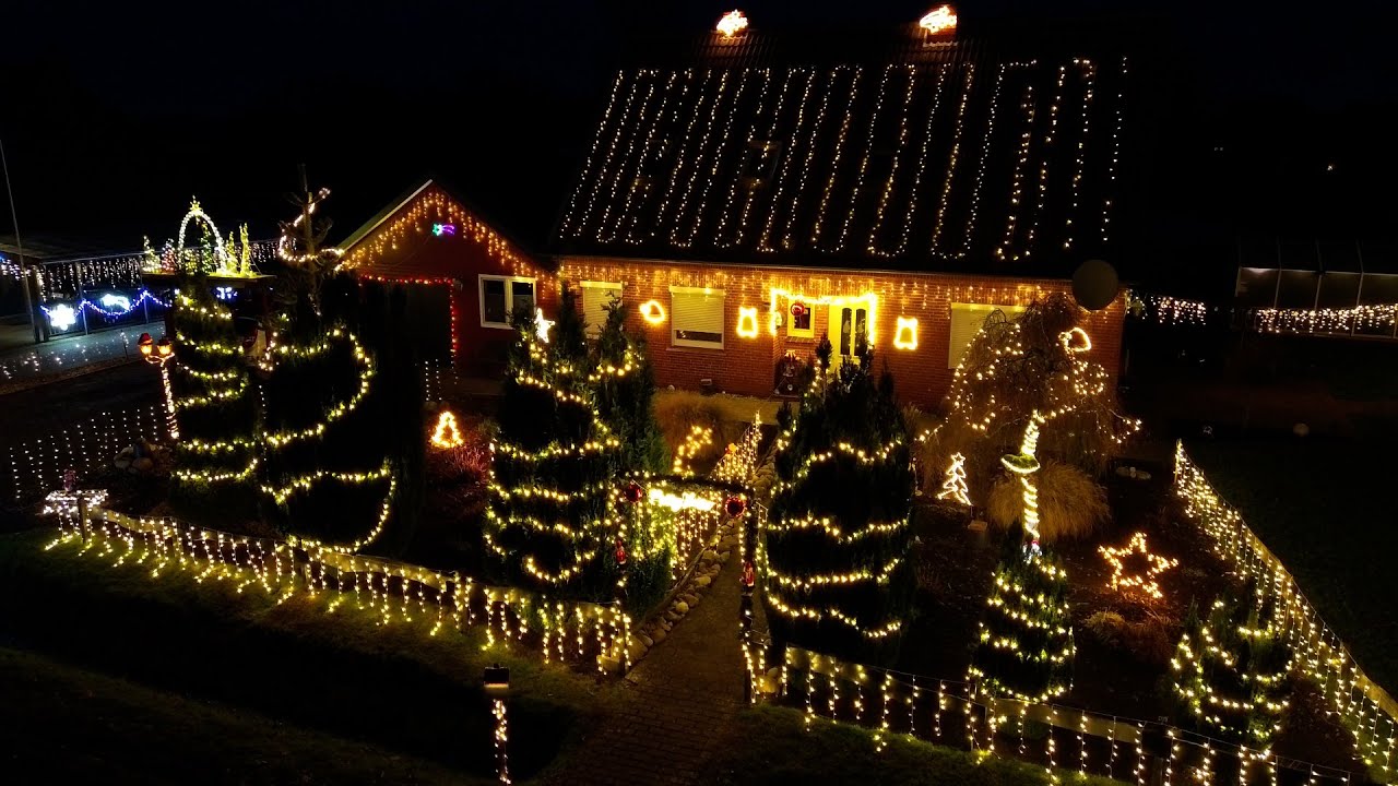 50.000 LED! - DAS WEIHNACHTSHAUS MOORDORF ERSTRAHLT WIEDER IN VOLLEM GLANZ - ADVENT IN OSTFRIESLAND