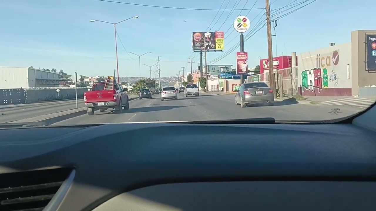 Por casa blanca rumbo a macroplaza 