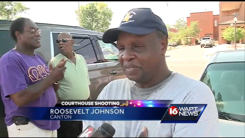 Man shot, killed outside courthouse