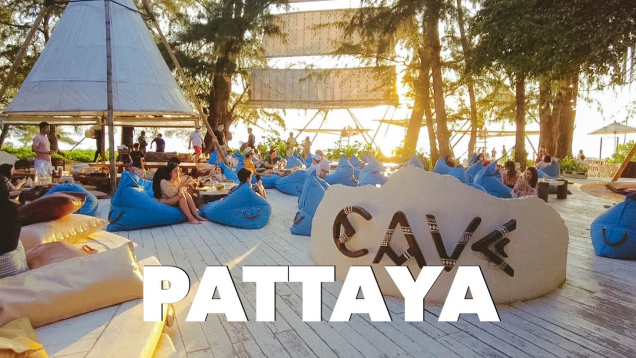PATTAYA: Cave Beach Club Cafe, Restaurant l December 2021