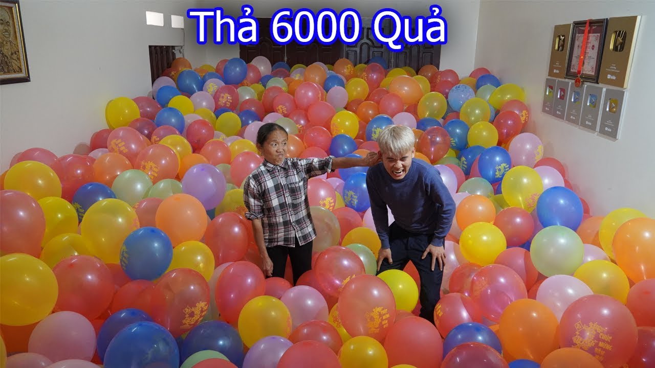 Hưng Vlog - Thả 6000 Quả Bóng Bay Vào Trong Nhà Xem Phản Ứng Của Mẹ Bà Tân Vlog NTN