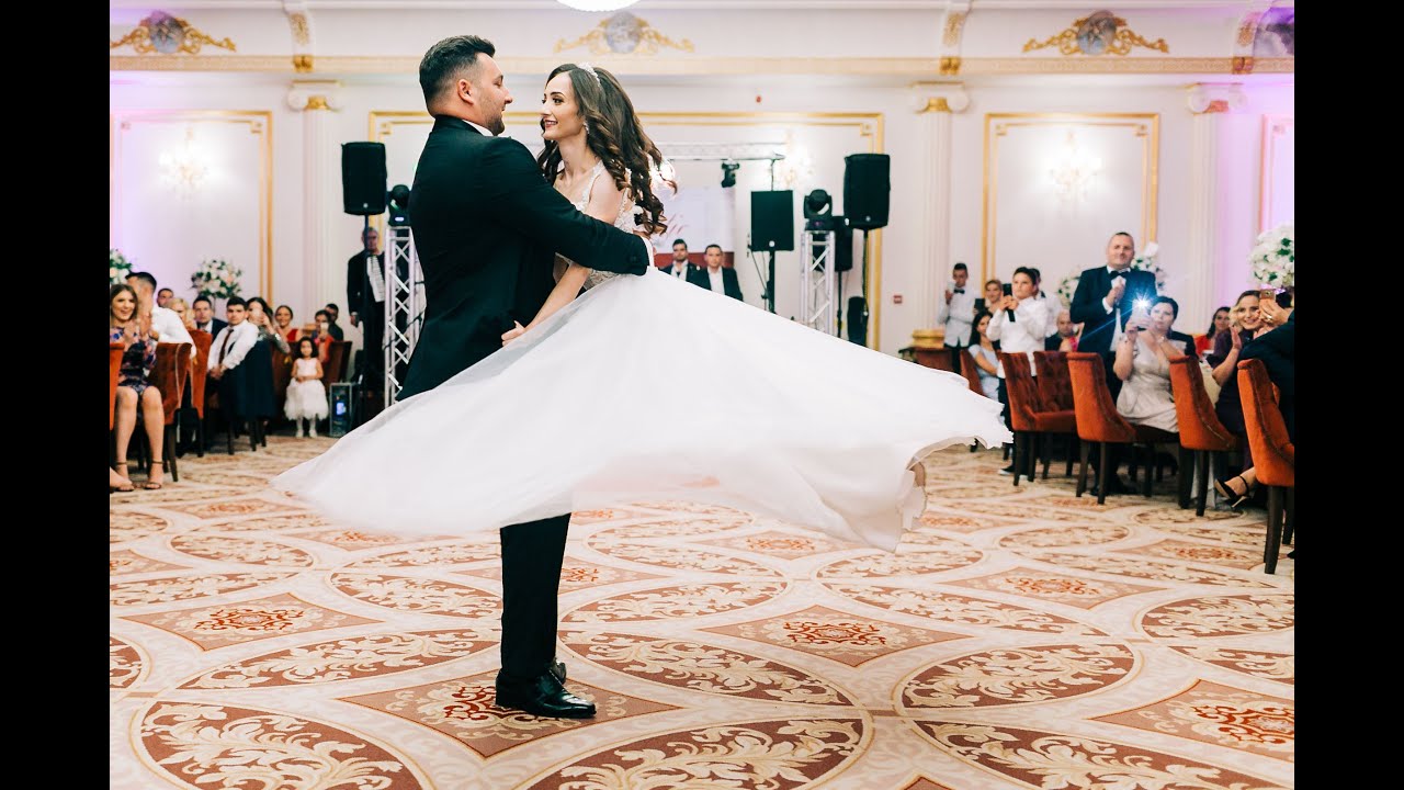 Dansul Mirilor Andreea si Catalin (Les valses de Vienne )|VALSUL MIRILOR | Wedding Dance