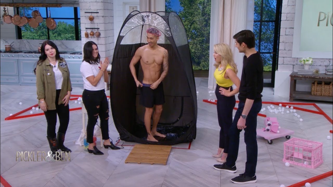 Chef Ronnie Woo Gets a Spray Tan - Pickler & Ben