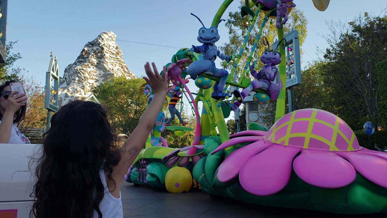 Desfile pixar en Disney, ca abril 2018