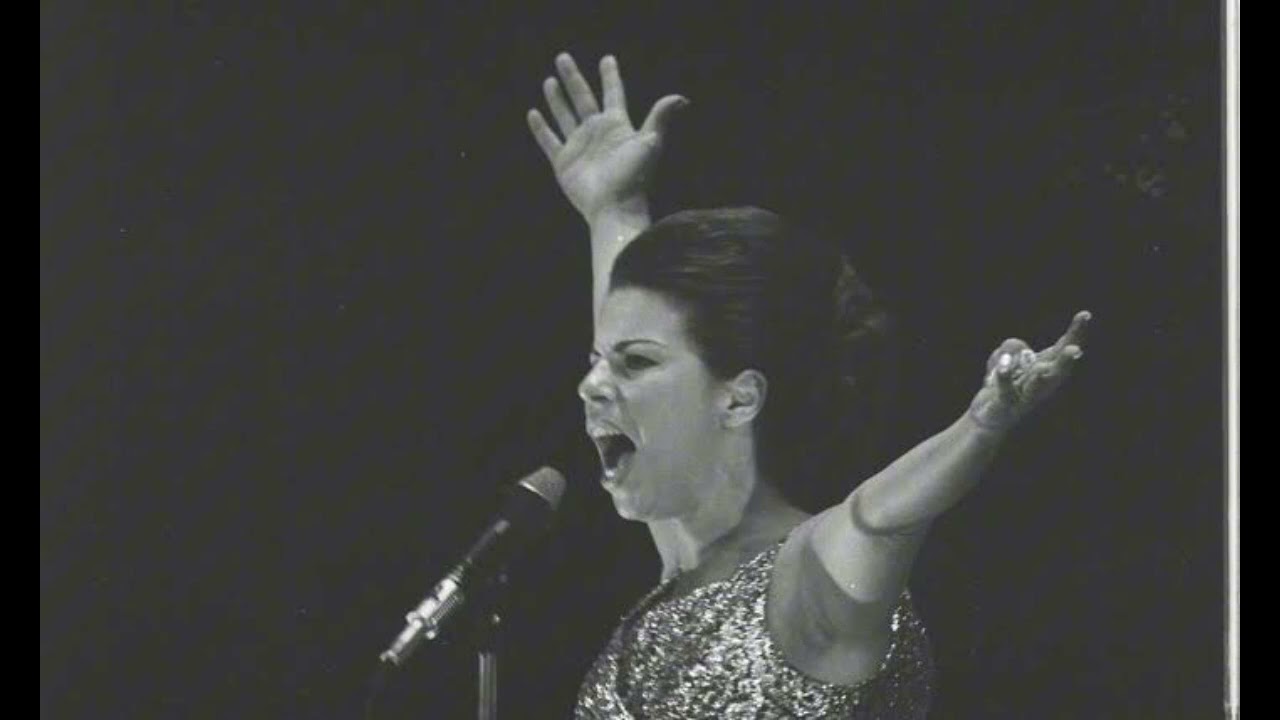 Saveiros (1966) - Nana Caymmi