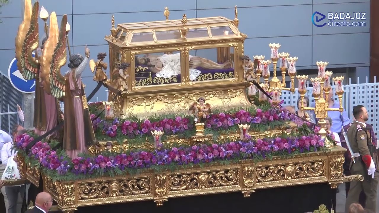 Viernes Santo. Procesión del Santo Entierro. Semana Santa Badajoz 2023.