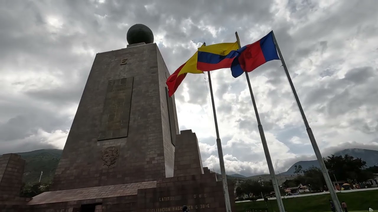Un paseo al centro del mundo #quito #ecuador 