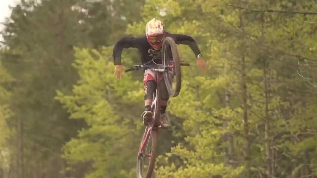 DOWNHILL IS AWESOME - TRIBUTE 2016 - 2017